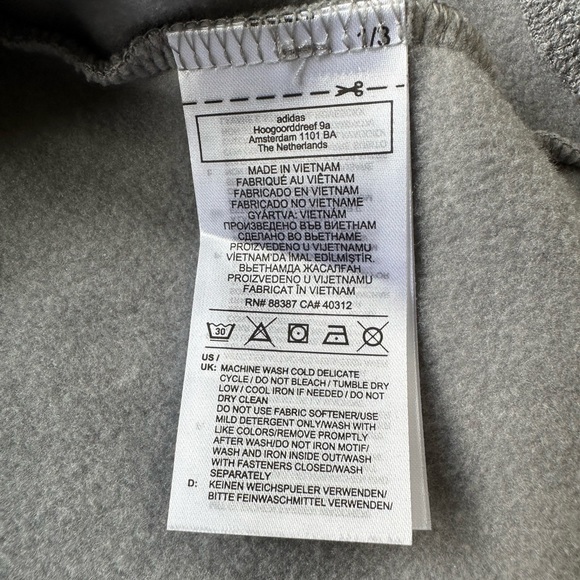 Adidas Men’s Quarter Zip Sweater - Picture 5 of 6